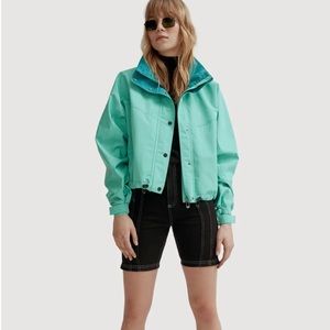 NWOT Noize Skye short-length Windbreak